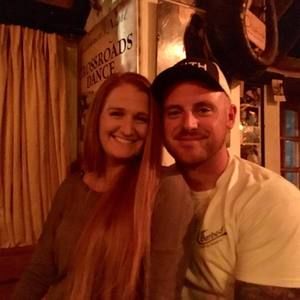 Meet your Posher, Caitlin